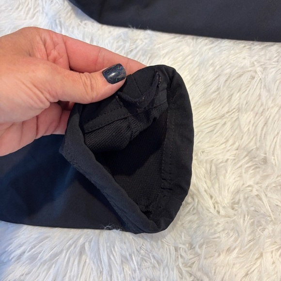 Columbia Woman’s Black ankle adjustable hiking Trail Pants Size 12 - Picture 2 of 13